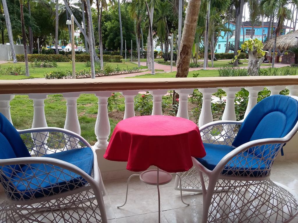 Hotel Cortecito Inn Bavaro Пунта-Кана Экстерьер фото
