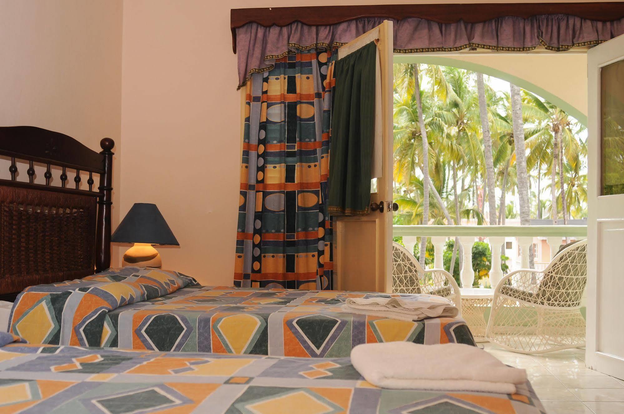 Hotel Cortecito Inn Bavaro Пунта-Кана Экстерьер фото