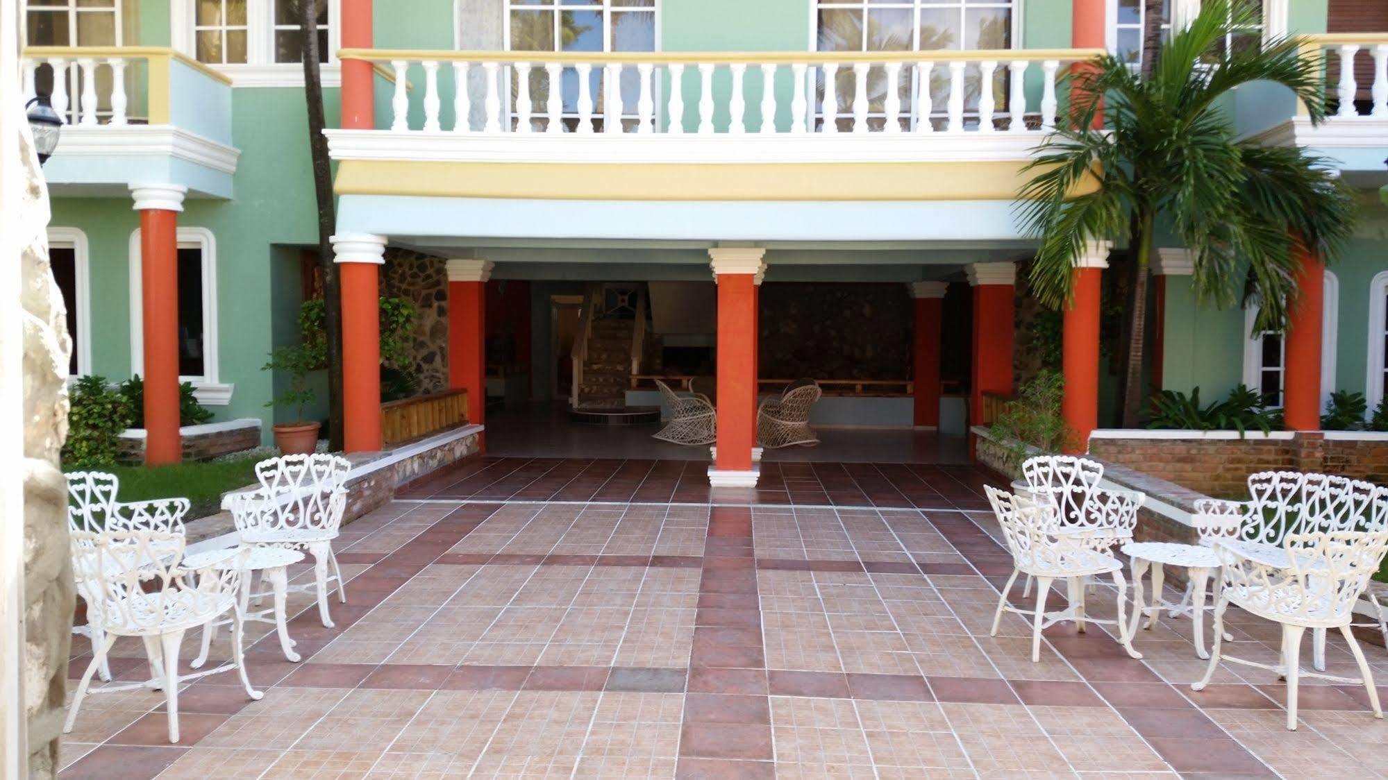 Hotel Cortecito Inn Bavaro Пунта-Кана Экстерьер фото